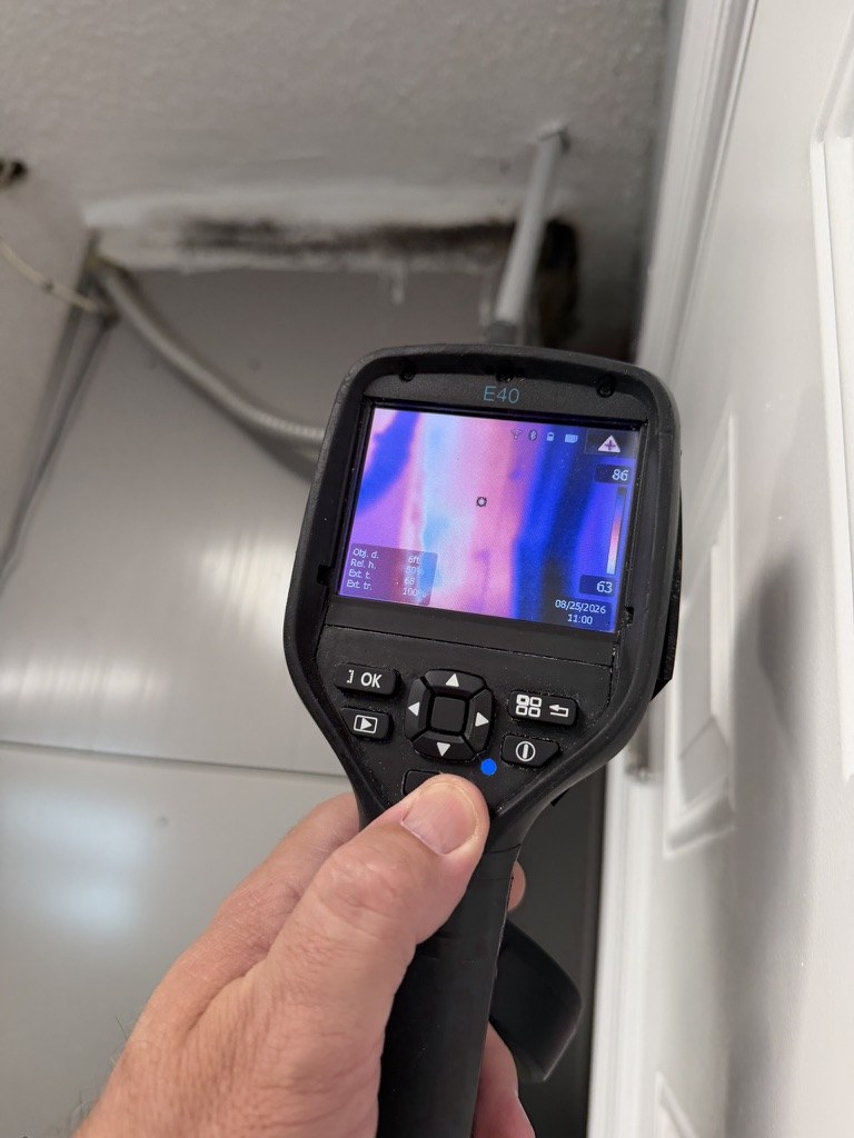 Thermal imaging of garage air handler area during Plantation mold inspection.